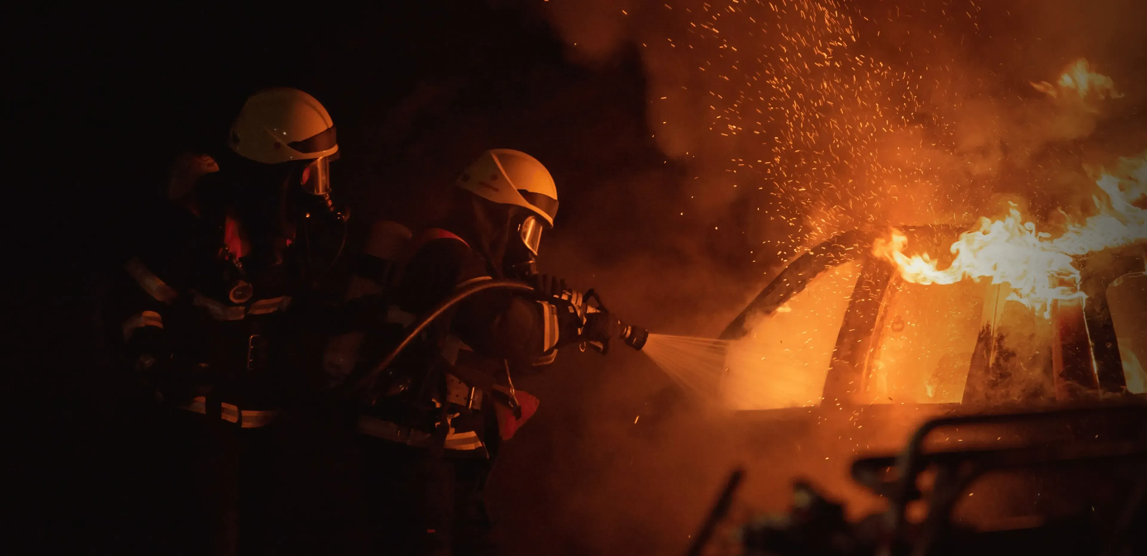 Wireless Communications in Emergency Scenarios